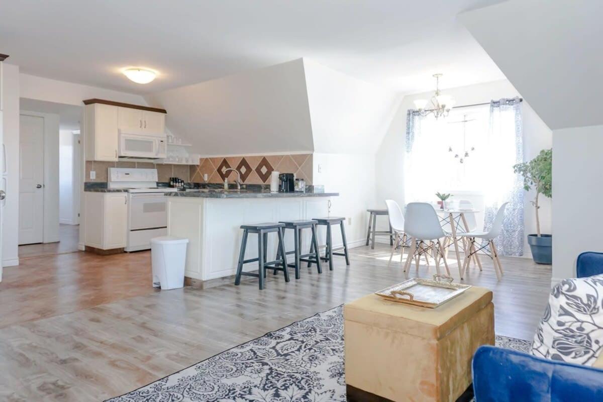 Amazing Location In Saint John 2 Bedroom Modern Parking New Exterior photo